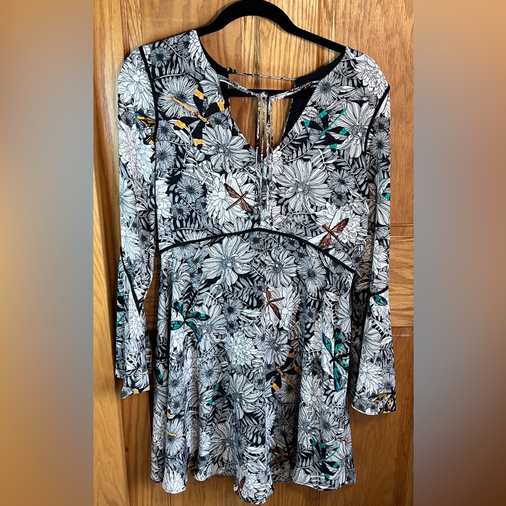 Sam Edelman Long Sleeve Firefly Print Dress - Picture 2 of 12